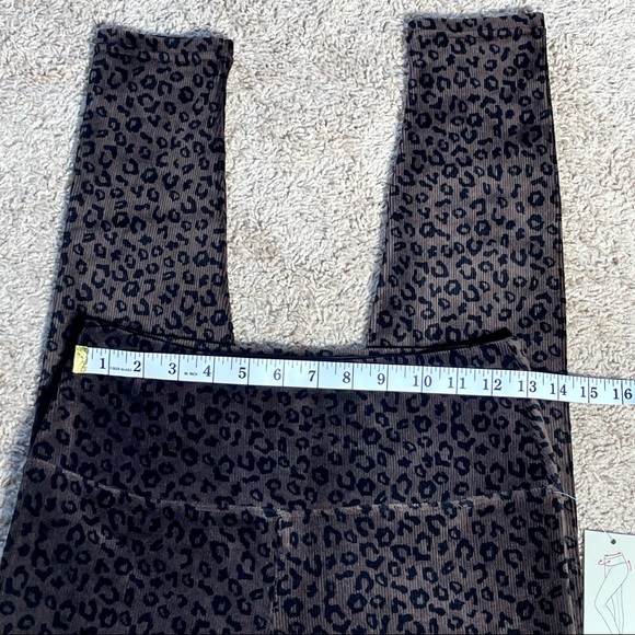 Khakis & Co Suave Women’s Knit Corduroy Leggings Leopard Print Espresso Petite S - Picture 5 of 16